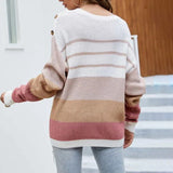 Pohodlný pruhovaný patchworkový sveter