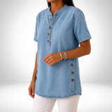 Denimelle™ — Halenka s denimovým efektom, henley golier a bočné rozparky