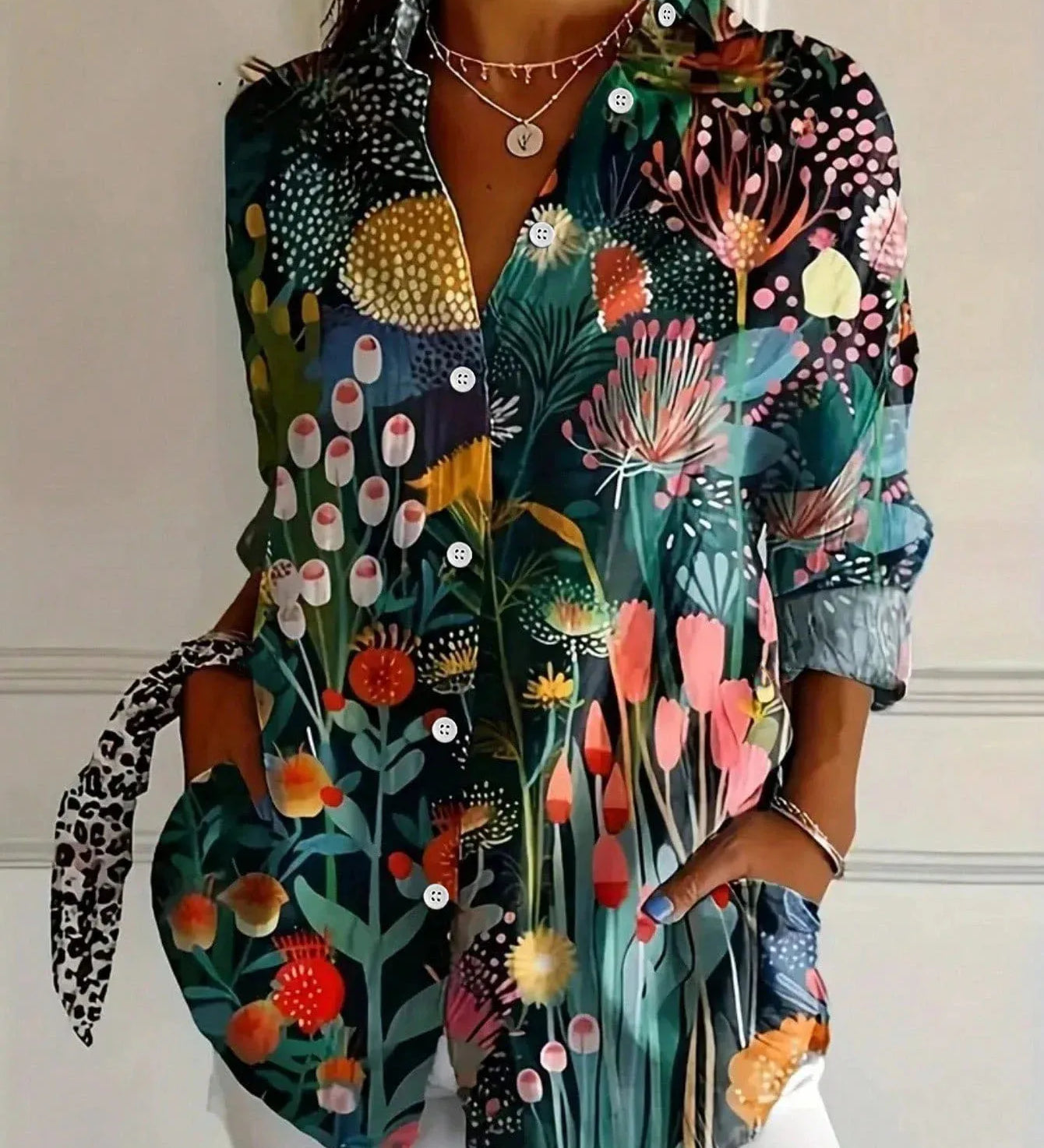 Élianne™ — Elegantná blúzka s trvácnymi farbami